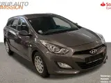 Hyundai i30 Cw 1,6 CRDi Comfort Go ISG 110HK Stc 6g - 3