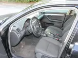 Audi A4 2,0 S-line Avant - 3