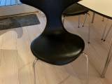Spisebord med 4 stole - 4