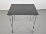 Fritz hansen kvadratisk bord med antracit plade med stålkant - 3