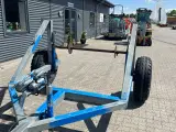 - - - Kabel trailer med hydraulisk løft. - 4