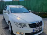 Skoda Superb 2,0 TSi Elegance Combi DSG - 2