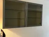 HTH vitrine køkkenskab