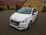 Peugeot 208 1.2 i Årg 2015. Km 77000.  - 2