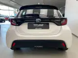 Toyota Yaris 1,5 Hybrid H3 e-CVT - 4