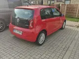 VW Up! 1,0 75 Fresh Up! BMT - 3