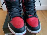 Air Jordan 1 Mid Banned 