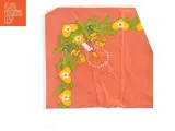 Juledekorationsdug med nisser, lys og hjerter (str. 71 x 78 cm) - 2