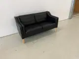 Mogens Hansen 2 Pers.Sofa i sort prestige læder. - 3