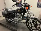 HONDA CM400T