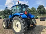 New Holland T5.115 kun 3300 timer. frontlift - 5