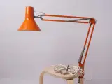 Orange arkitektlampe fra 70'erne, SOLGT.