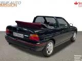 Ford Escort 1,6 i 102HK Cabr. - 3