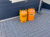 Gasflasker 2 stk 300kr.   1 stk  175 kr