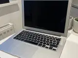 MacBook Air (2016) 