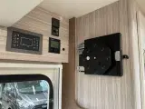 2025 - Elnagh T-Loft 582 - 5