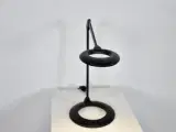 Luxo ovelo sort bordlampe med fod - 2