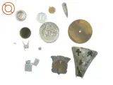 Pengekasse fyldt med gamle bilmærker (str. 25 x 17 cm) - 2