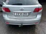 Toyota Avensis 2,0 D-4D T2 stc. - 2