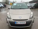 0.- Kr. i Udbetaling - Renault Clio 1,5 DCi 5 Dørs - 2