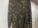 Jakke i armylook