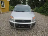 Ford Fusion 1.6 TDCi. Synet til 4/26.  - 2
