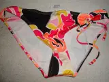 Bikini trusse 42