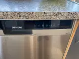 Opvaskemaskine, Siemens iq300, stål. 2 år gammel
