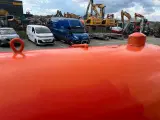 - - - 5-6000 liters container tank. Vandvogn - 2
