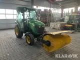 Traktor John deere 3720 E Hydro - 2