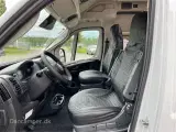 2024 - Chausson V697 Sport Line   Super vintercamper, 140 HK, 9-trins automatgear, tilbehørs-, connect-, safety- og artic pakke. - 5