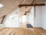 Fleksibelt kontormiljø med lys. luft og karakter - 2