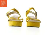Gule ruskindssandaler. Ecco str 39 - 5