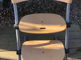 Barnestol - høj stol