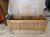 Old charm furniture dragkiste