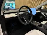 Tesla Model 3  Long Range AWD - 4