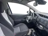 Toyota Yaris 1,0 VVT-I T2 Limited 72HK 5d - 4