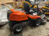 Husqvarna R 216T AWD m. Combi 103 aggregat