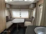 2023 - Eriba FEELING 425   Lækker let rejse vogn med fast dobbeltseng fra Hinshøj Caravan - 3