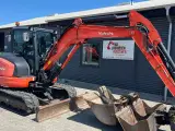 Kubota KX057-4 hydraulisk Hydrema fæste Kipbar planerskovl og 2 graveskovle - 2
