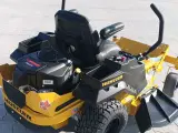 Hustler Raptor X 42 - 3