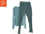 Pyjamas i to dele fra Pomp de Lux (str. 164) - 2
