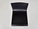Kuadra barstol fra pedrali med sort sæde og stel i mat krom - 5