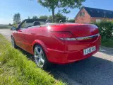 2008 Opel Astra TwinTop Turbo - 4