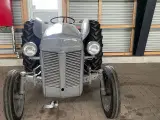 Ferguson 31 - 2