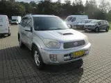 Toyota RAV4 2,0 D-4D 4x4 116HK Van - 3