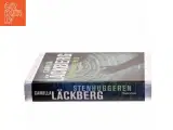 Stenhuggeren : kriminalroman af Camilla L&#228;ckberg (Bog) - 2