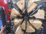 30 tons radiostyret brændeflækker - 3