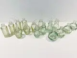 16 miniature vaser