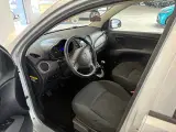 Hyundai i10 1,25 Classic 86HK 5d - 3
